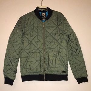 ❤️ Host Pick ❤️ Quiksilver quilted puffy jacket